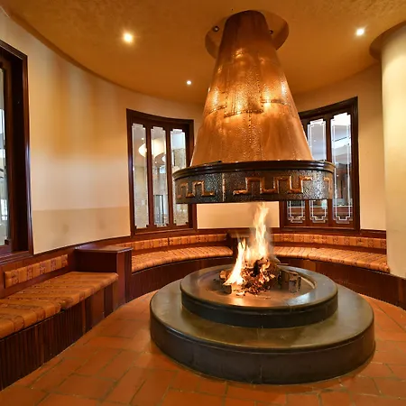 Delberg Palace 3*