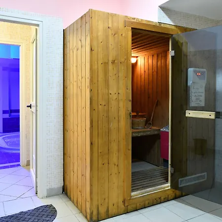 Delberg Palace Отель Пиццоферрато